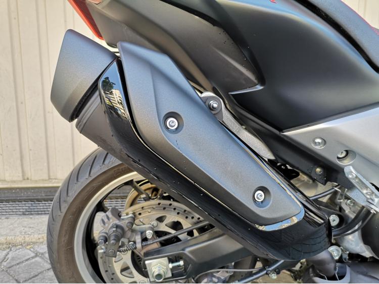 YAMAHA XP T-MAX 560 BLACK MAX 2026