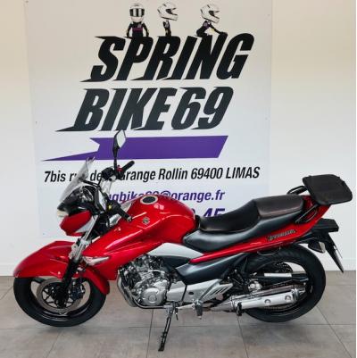 SUZUKI GW 250 INAZUMA