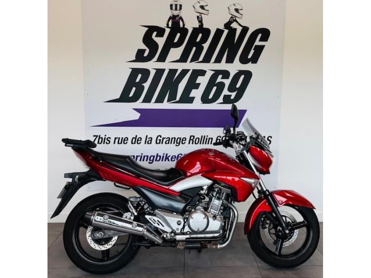 SUZUKI GW 250 INAZUMA