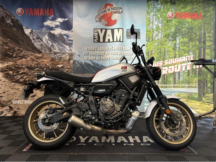 YAMAHA XSR 700 XTRIBUTE