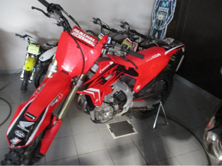 HONDA CR450F
