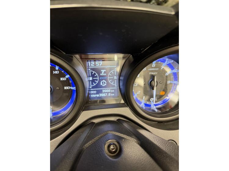 YAMAHA T-MAX 560 Icon Grey