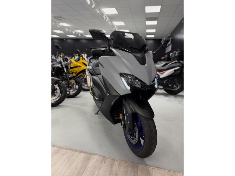 YAMAHA T-MAX 560 Icon Grey