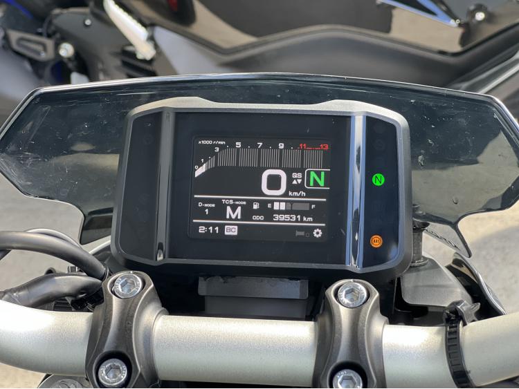 YAMAHA MT-09