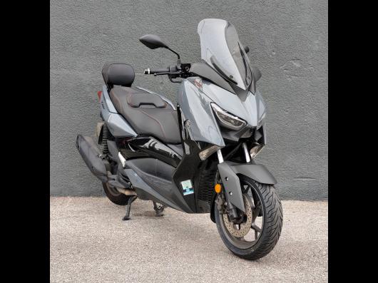 YAMAHA X-MAX 125 TECH MAX