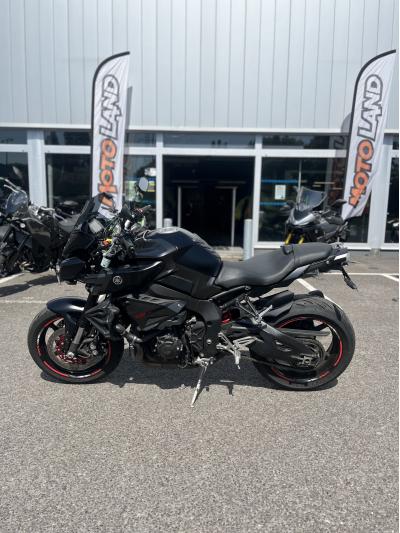 YAMAHA MT-10