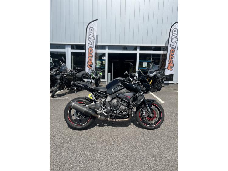 YAMAHA MT-10