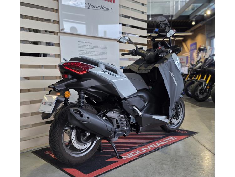 YAMAHA X-MAX 125 TECH MAX
