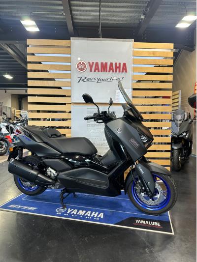 YAMAHA XMAX 300