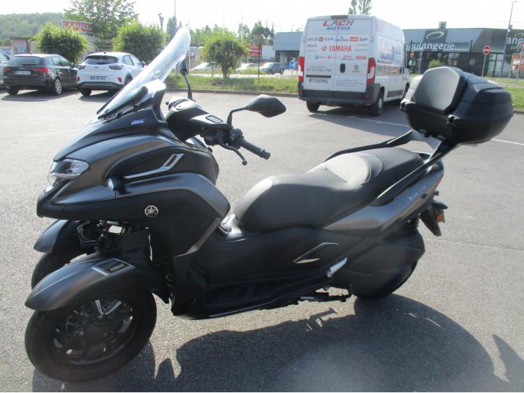 YAMAHA TRICITY 300