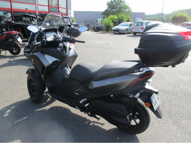 YAMAHA TRICITY 300
