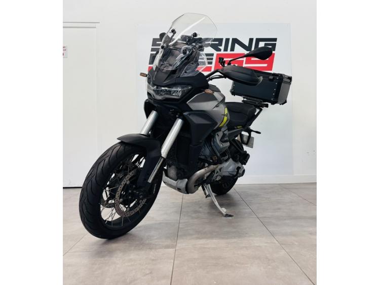 MOTO GUZZI STELVIO