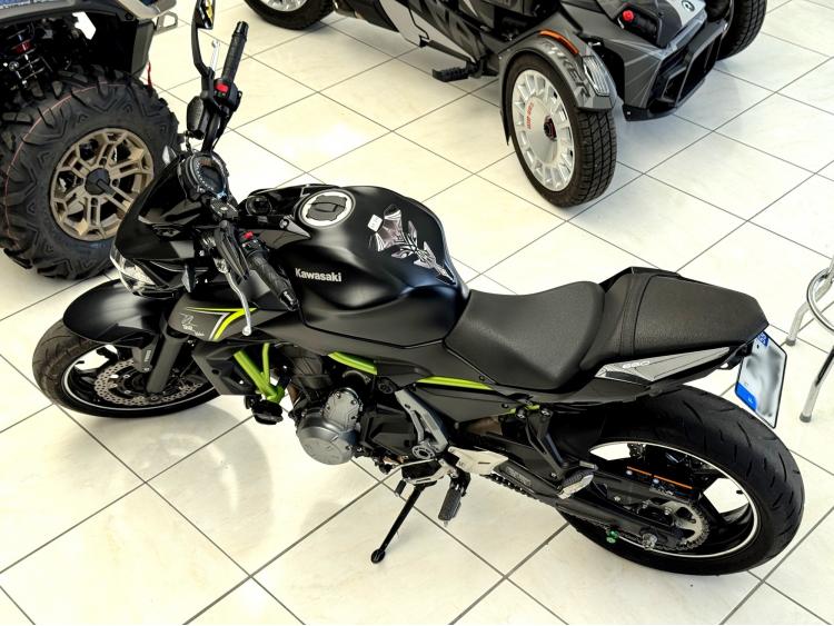 KAWASAKI Z650 A2 Z 650 - er6n sv sv650 mt07 mt 07 ninja cb cb650