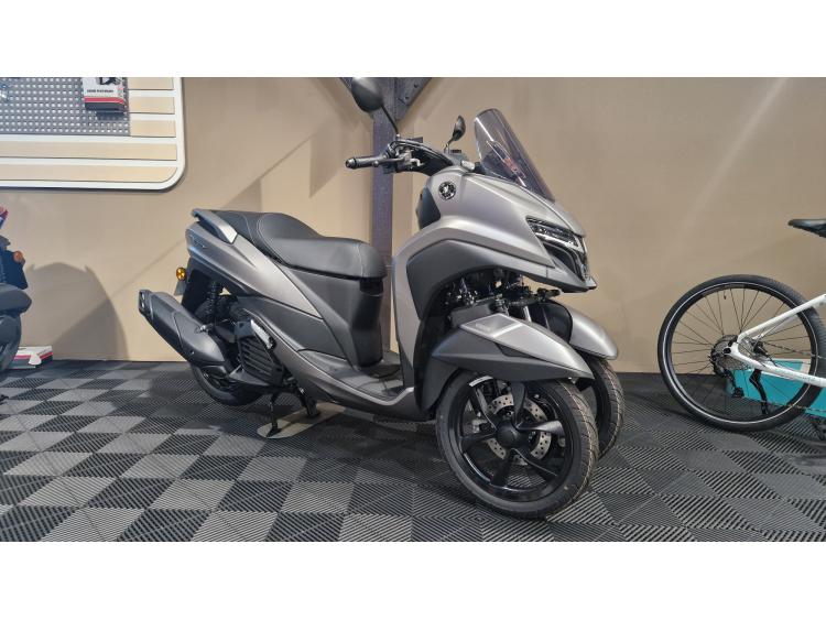 YAMAHA TRICITY 125