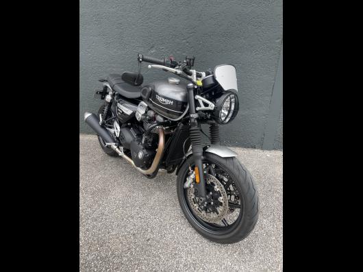 TRIUMPH SPEED TWIN 1200