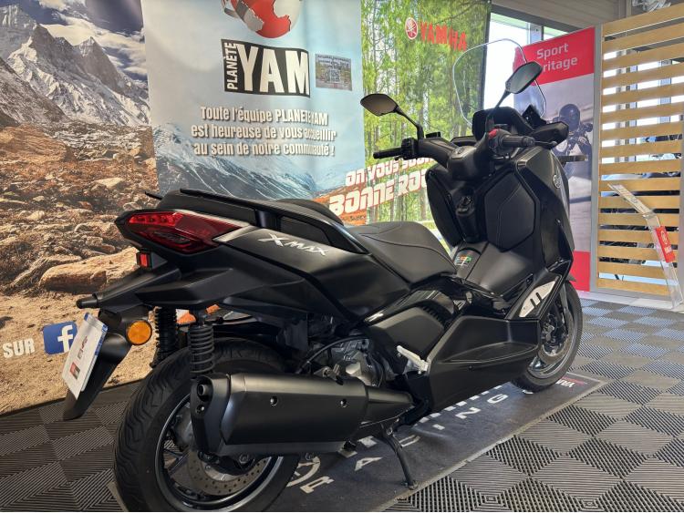 YAMAHA XMAX 300 Tech Max - GARANTIE CONSTRUCTEUR 10/25