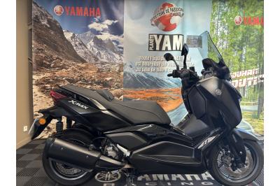YAMAHA XMAX 300 Tech Max
