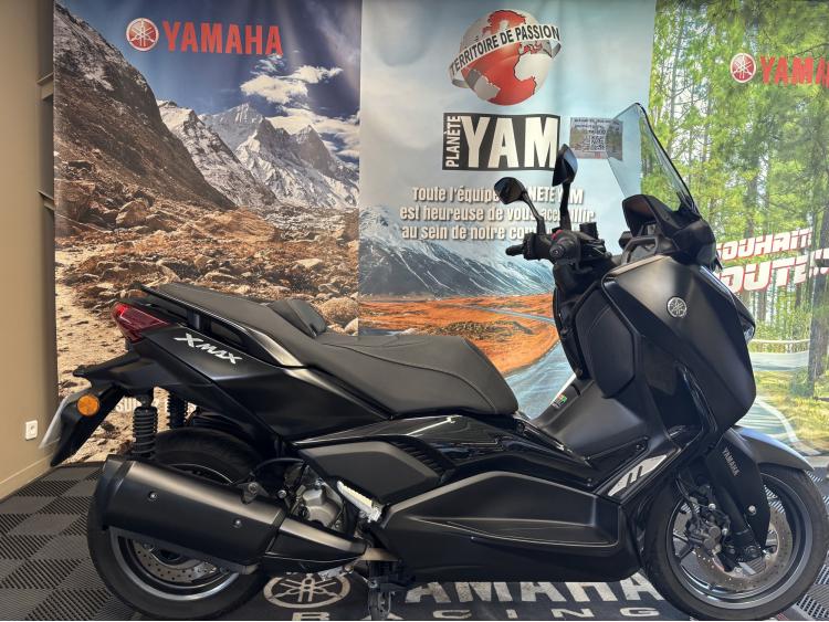 YAMAHA XMAX 300 Tech Max - GARANTIE CONSTRUCTEUR 10/25