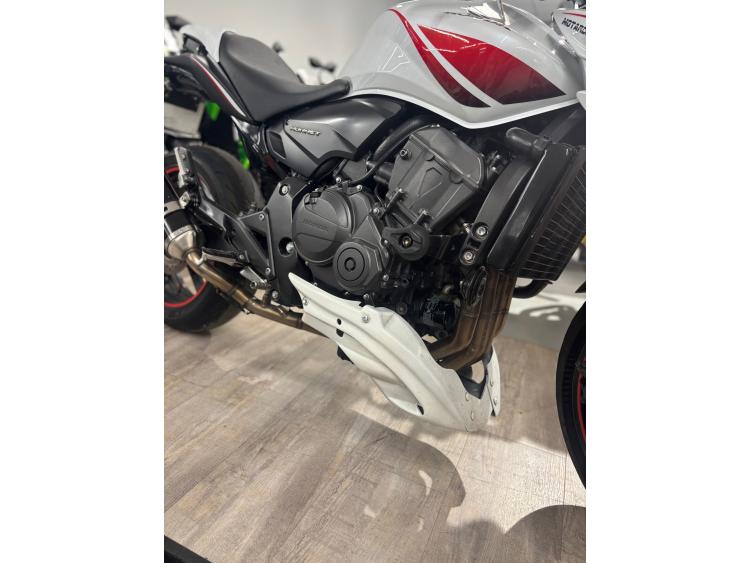 HONDA CB 600 F HORNET