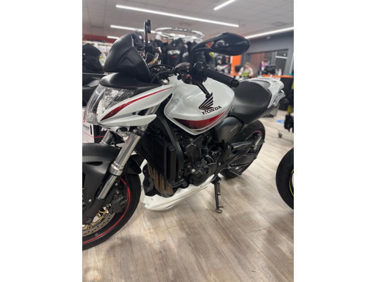 HONDA CB 600 F HORNET