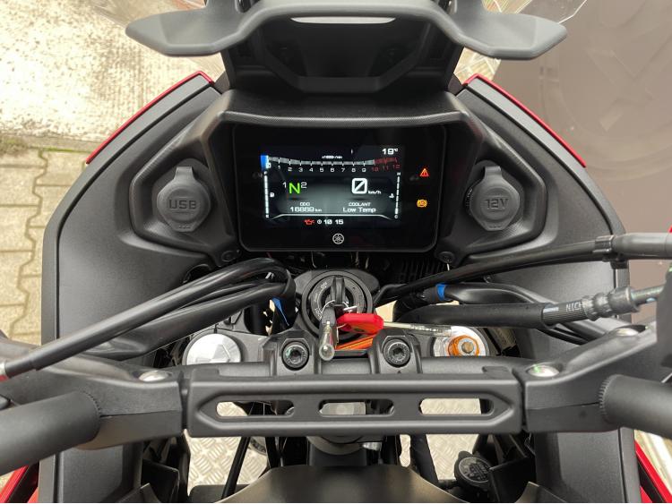 YAMAHA TRACER 700 35 KW.