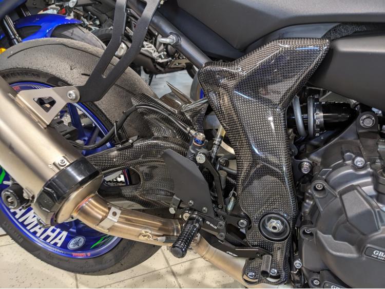 YAMAHA YZF-R7 PISTE TOUTES OPTIONS 