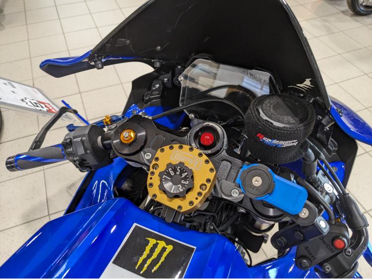 YAMAHA YZF-R7 PISTE TOUTES OPTIONS 