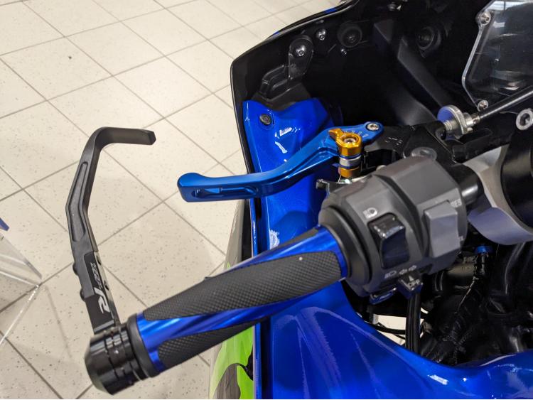 YAMAHA YZF-R7 PISTE TOUTES OPTIONS 