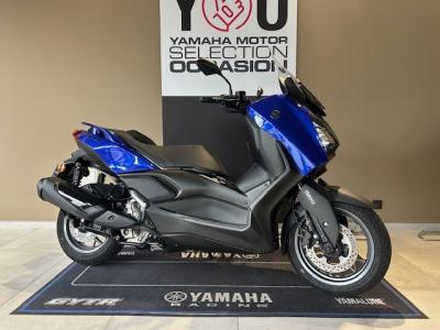 YAMAHA XMAX 300
