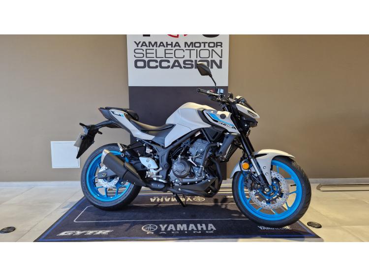 YAMAHA MT-03