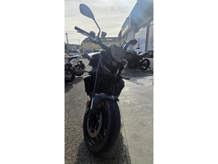 YAMAHA MT-09  Y-AMT