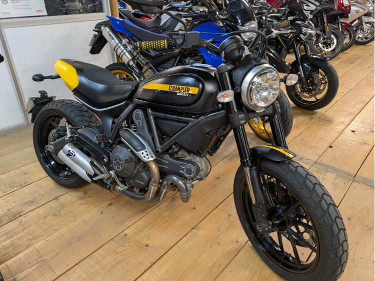 DUCATI SCRAMBLER 800