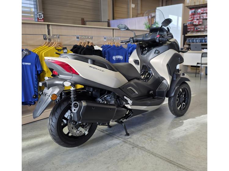 YAMAHA TRICITY 300