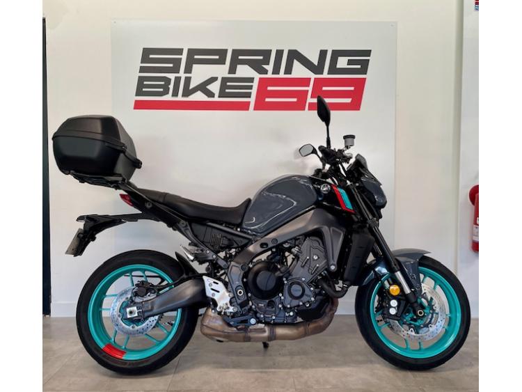YAMAHA MT-09
