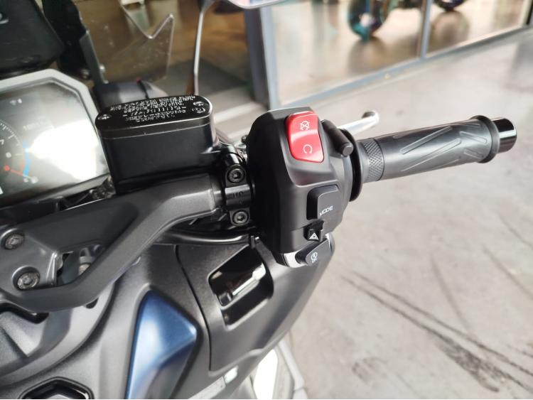 YAMAHA XP T-MAX 560