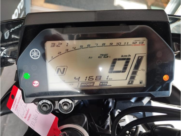 YAMAHA MT-10 MT10 - 1er main - Suivi Yamaha complet