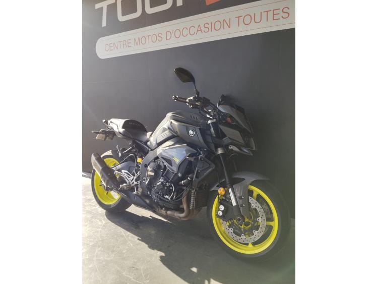 YAMAHA MT-10 MT10 - 1er main - Suivi Yamaha complet