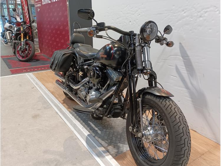 HARLEY DAVIDSON SOFTAIL CROSS BONES