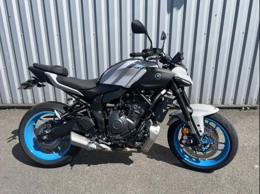 YAMAHA MT-07