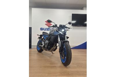 SUZUKI GSX-8S A2