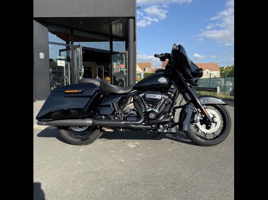 HARLEY-DAVIDSON TOURING STREET GLIDE 1868 SPECIAL