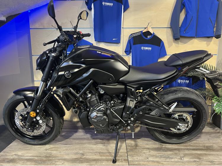 YAMAHA MT-07 2024 NEUVE