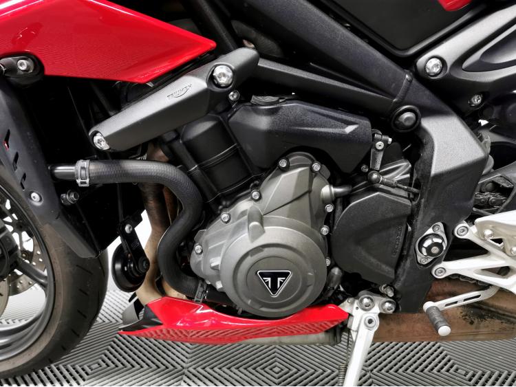 TRIUMPH STREET TRIPLE 660 S A2 - 660S 
