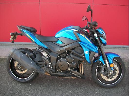 SUZUKI GSX-S 750