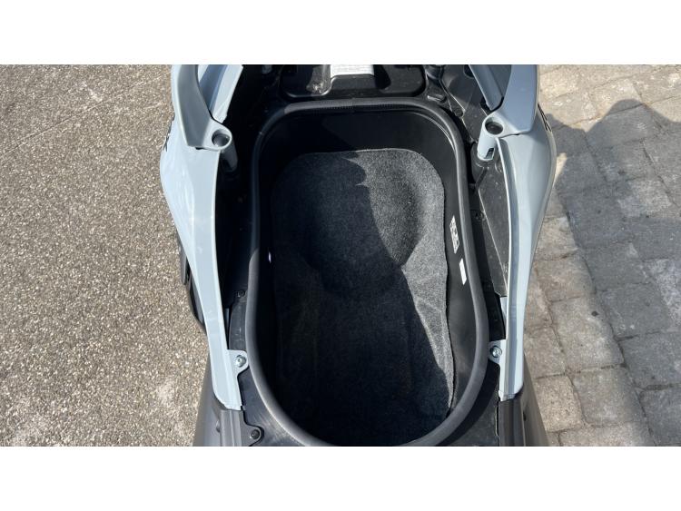 YAMAHA XP T-MAX 560 TECH MAX