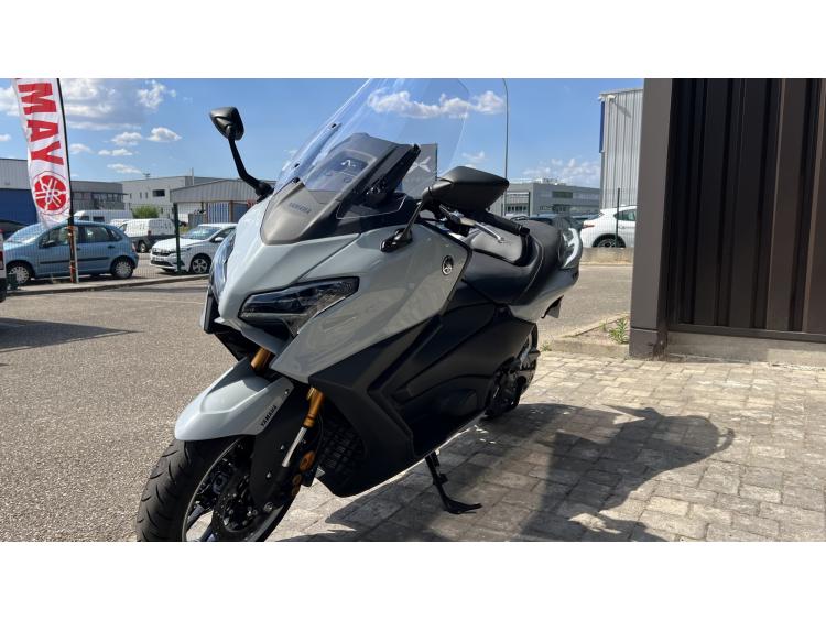 YAMAHA XP T-MAX 560 TECH MAX