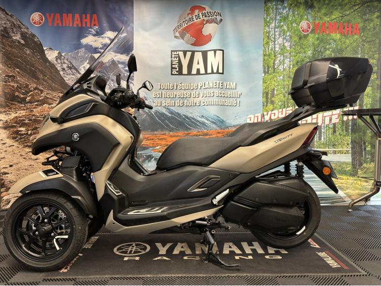 YAMAHA TRICITY 300