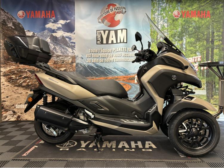 YAMAHA TRICITY 300