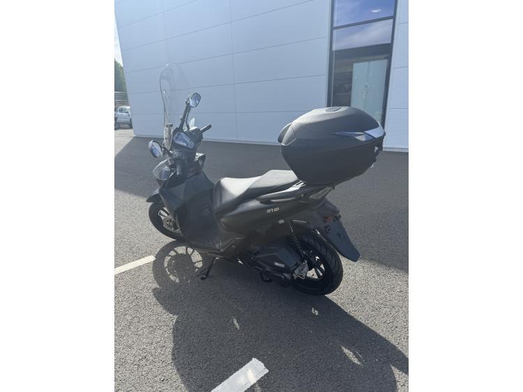 VOGE SR16 125