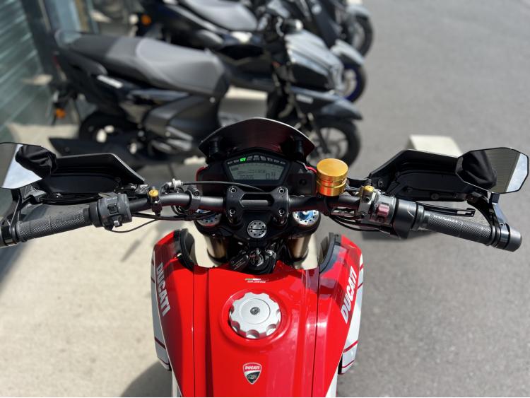 DUCATI HYPERMOTARD 939 SP